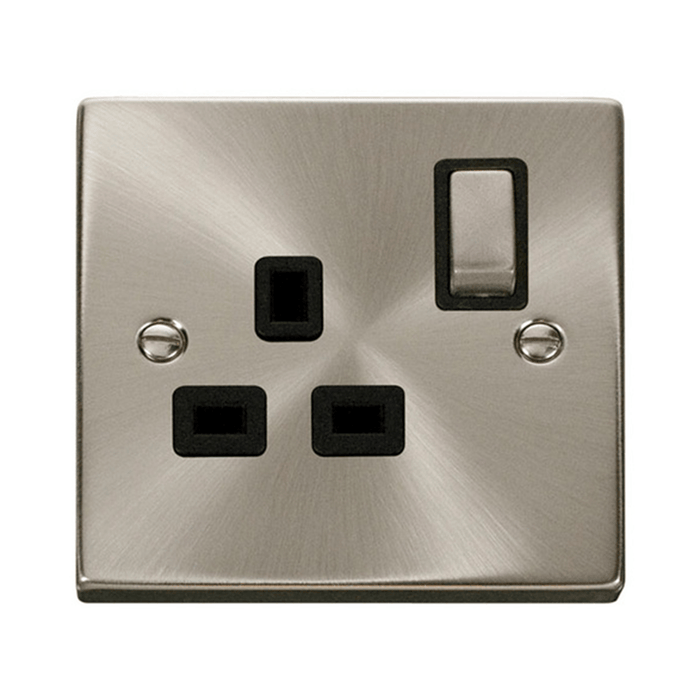 Scolmore Deco Ingot 1 Gang 13A Switch and Socket in Satin Chrome (Black)
